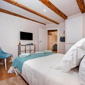 apartments-casa-de-amicis.in-istria.net/