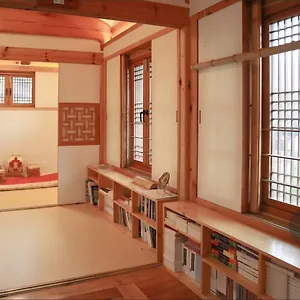 Lodge Chaehyodang Hanok